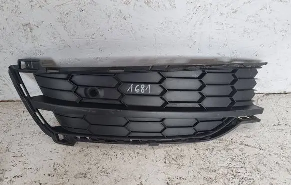 Skoda Karoq Front bumper lower grill 57a807367