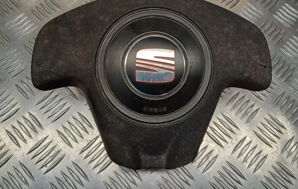 Seat Ibiza III (6L) Steering wheel airbag 6L0880201J