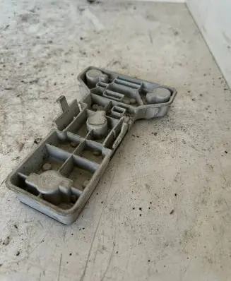 Volkswagen PASSAT B5 Tail light bulb cover holder 3b5945257