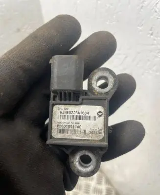 Jeep Grand Cherokee (WJ) Airbag deployment crash/impact sensor P56010411AC TRMME0223A1684
