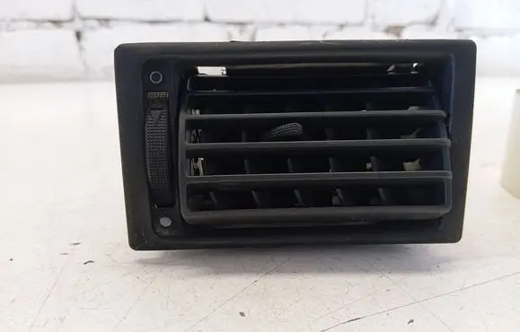 Volkswagen Transporter - Caravelle T4 Dashboard side air vent grill/cover trim 701819709A 7D1819703