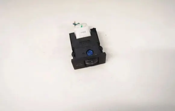 Toyota Corolla Verso E121 Headlight level height control switch