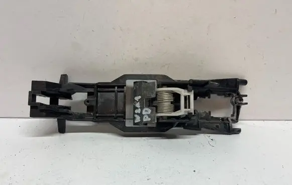 Mercedes-Benz E W211 Front door exterior handle/bracket