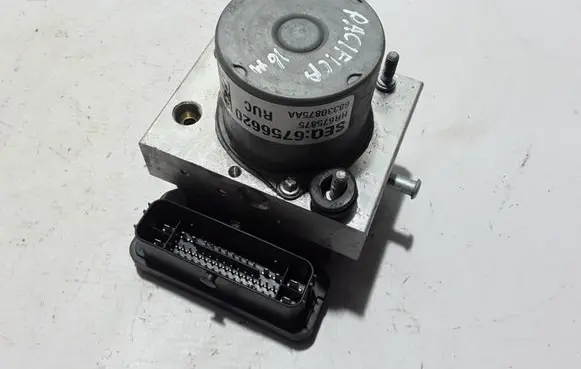 Chrysler Pacifica ABS Pump 68330875AA
