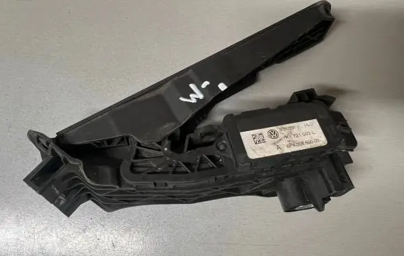 Volkswagen Golf V Accelerator throttle pedal 1K1721503L 6PV00860000 111011204