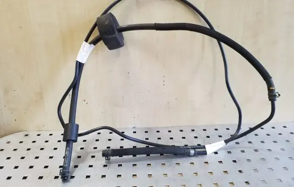 Mercedes-Benz GLC X253 C253 Engine coolant pipe/hose A2538308701