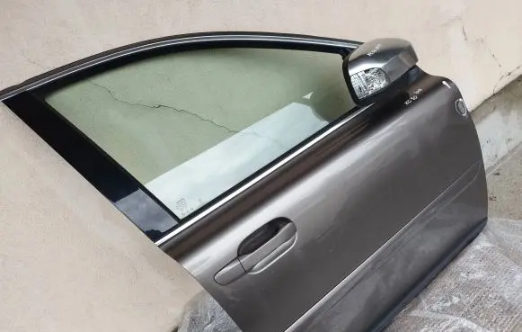 Volvo XC90 Front door