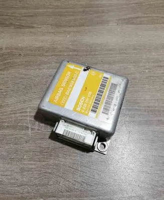 Audi A6 S6 C4 4A Airbag control unit/module 8A0959655C 0285001038