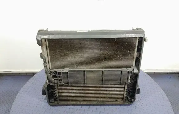 BMW X3 E83 Intercooler radiator 8582879