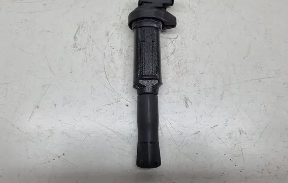 BMW 3 E46 High voltage ignition coil 7551260 12137551260