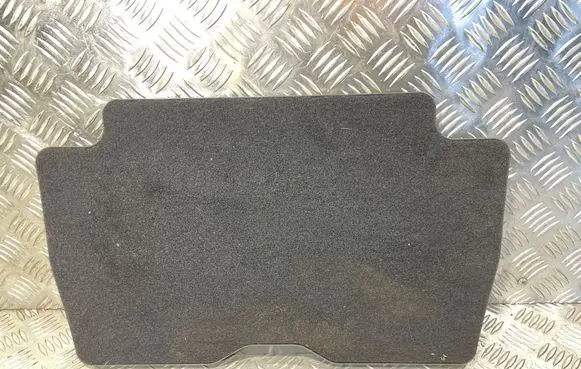 Trunk/boot lower side trim panel