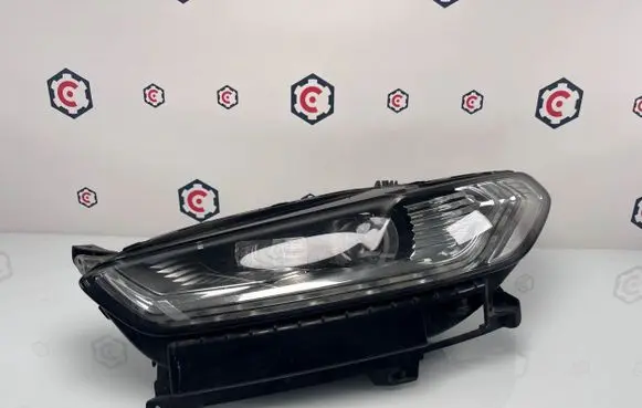 Ford Mondeo MK V Headlight/headlamp ES73-13D155-AD