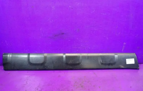 Honda CR-V Front door trim (molding) 