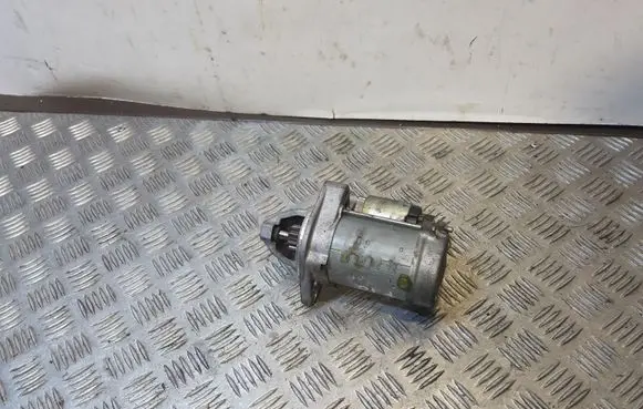 BMW 5 F10 F11 Starter motor 7594292 759429201