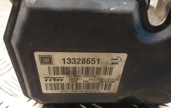 Opel Insignia A ABS Pump 13328651