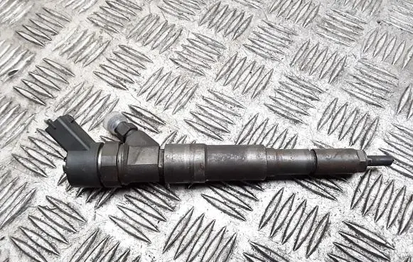 BMW 7 E38 Fuel injector 04451100282354000