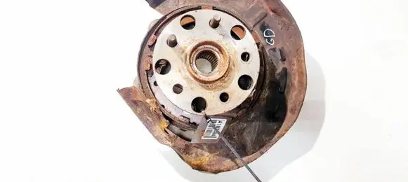 Lexus IS 220D-250-350 Rear wheel hub 