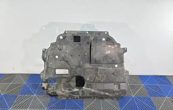 Toyota Auris E180 Engine splash shield/under tray 5141002220