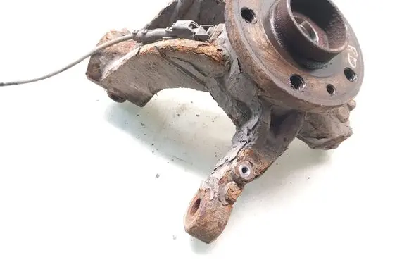Volvo V70 Front wheel hub spindle knuckle