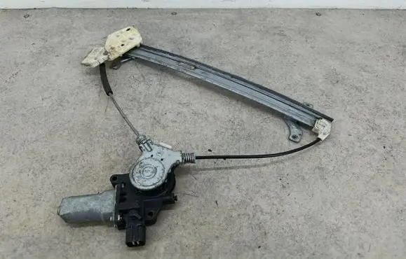 Honda Accord Front door window regulator with motor 