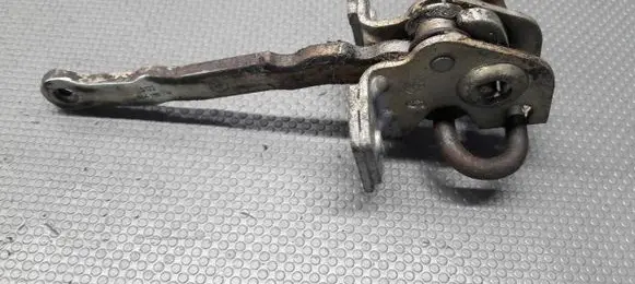 BMW 7 E32 Rear door check strap stopper 1944190