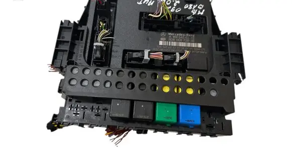 Mercedes-Benz B W245 Comfort/convenience module A1695456332 5DK00872836