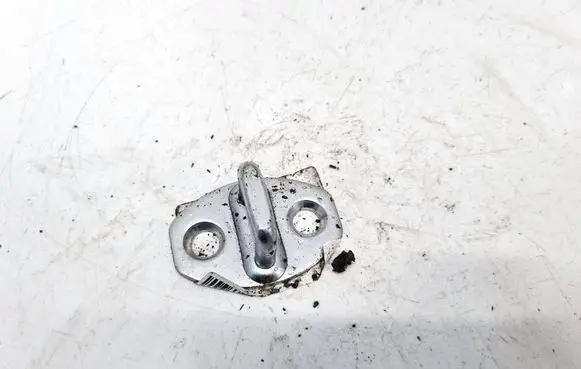 Volkswagen Polo IV 9N3 Rear door lock loop/hook striker 3B0837033AG