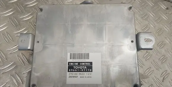 Toyota Prius (NHW20) Engine control unit/module 8966147170