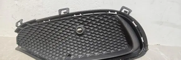 Mercedes-Benz A W176 Front bumper lower grill A1178857500