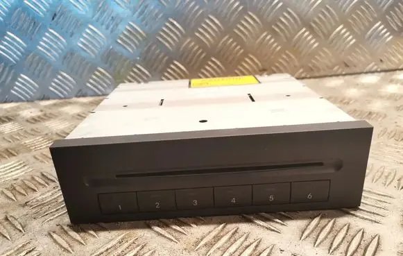 Mercedes-Benz ML W164 CD/DVD changer A2118703589 2118703589