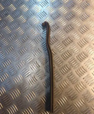 BMW 3 E90 E91 Engine compartment rubber 7159006