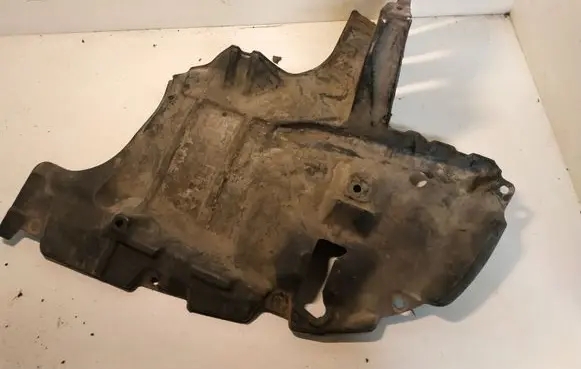Toyota Avensis T220 Engine splash shield/under tray 51442