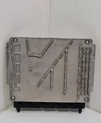 Volvo V70 Engine control unit/module 30637733A 0281011078
