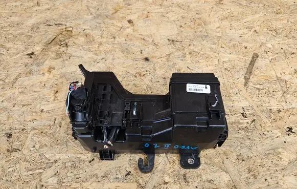 Toyota Aygo AB40 Fuse box set 821110HT30B