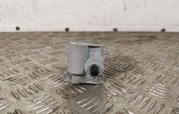 Hyundai Santa Fe Air flap motor/actuator D267NFFAA01