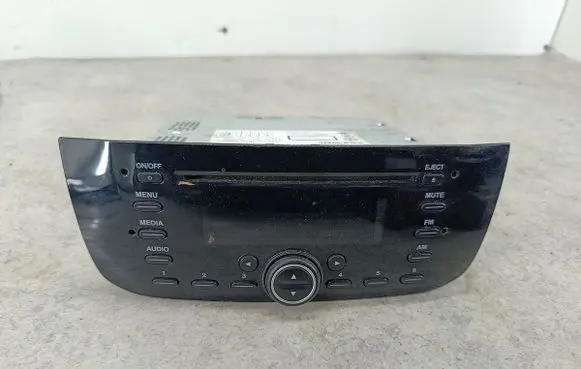 Fiat Punto Evo Radio/CD/DVD/GPS head unit 7355014090