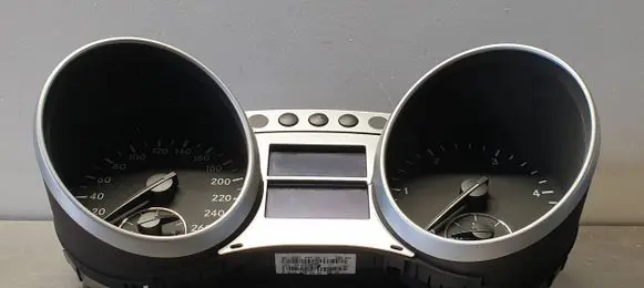 Mercedes-Benz R W251 Speedometer (instrument cluster) A2514405847 A2C53337595