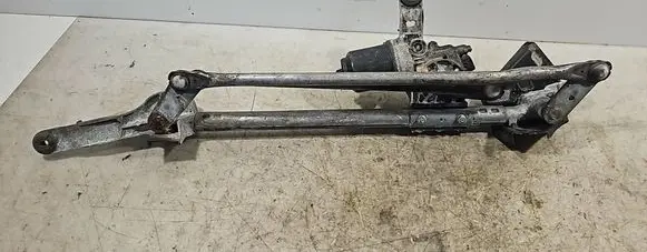 Subaru Legacy Front wiper linkage and motor 