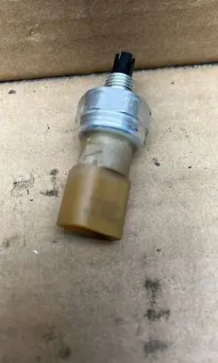 Coolant temperature sensor