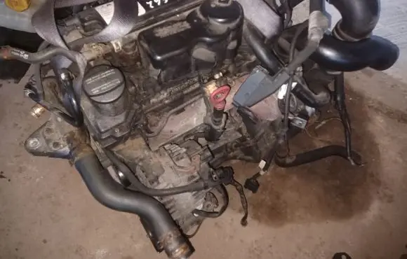 Mitsubishi Colt Engine