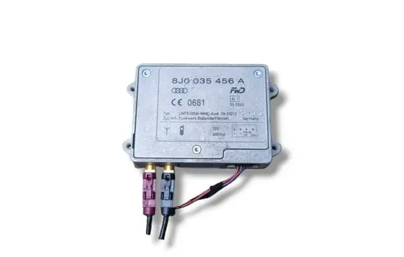 Audi A6 S6 C6 4F Aerial antenna filter 8J0035456A