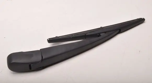 Suzuki SX4 S-Cross Rear wiper blade arm 
