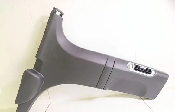 (B) pillar trim (bottom)