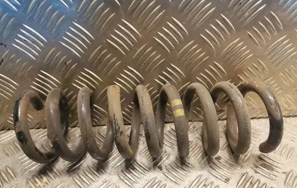 Mercedes-Benz CLK A209 C209 Rear coil spring