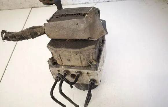 Skoda Fabia Mk1 (6Y) ABS Pump 6Q0907379C