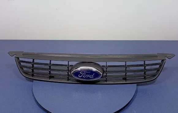 Ford Focus C-MAX Front grill 8M518200EF