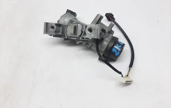 Volkswagen Caddy Ignition lock 1K0905851B