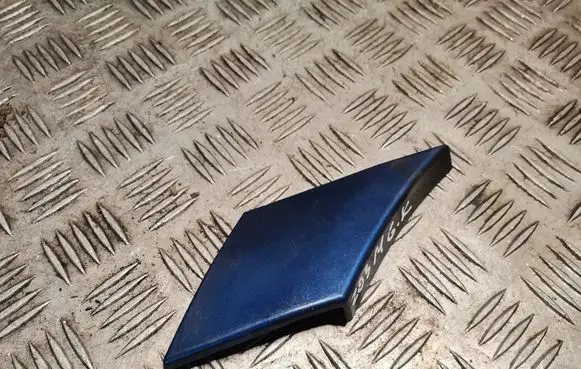 Mercedes-Benz C W203 Rear fender molding trim A2036900562 2036900562