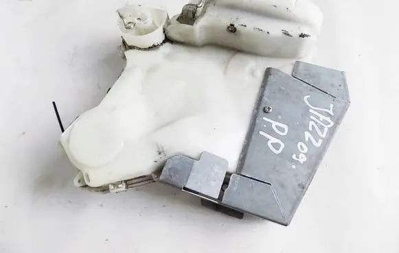 Honda Jazz Front door lock