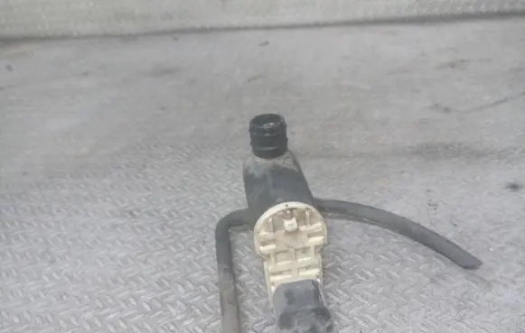 KIA Ceed Windscreen/windshield washer pump